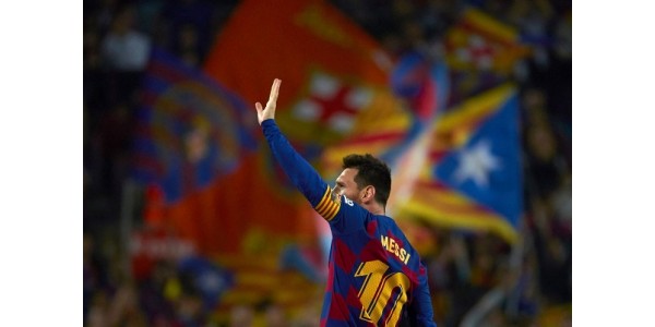 Lionel Messin paluu Camp Noulle herättää kiivasta keskustelua Lionel Messin paluu Camp Noulle herättää kiivasta keskustelua